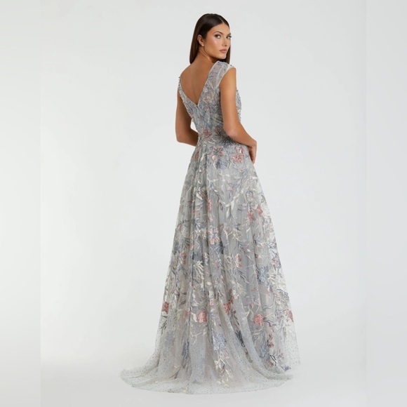 MAC DUGGAL 20263 NWOT Embroidered Illusion Cap Sleeve A Line Gown - Picture 2 of 7